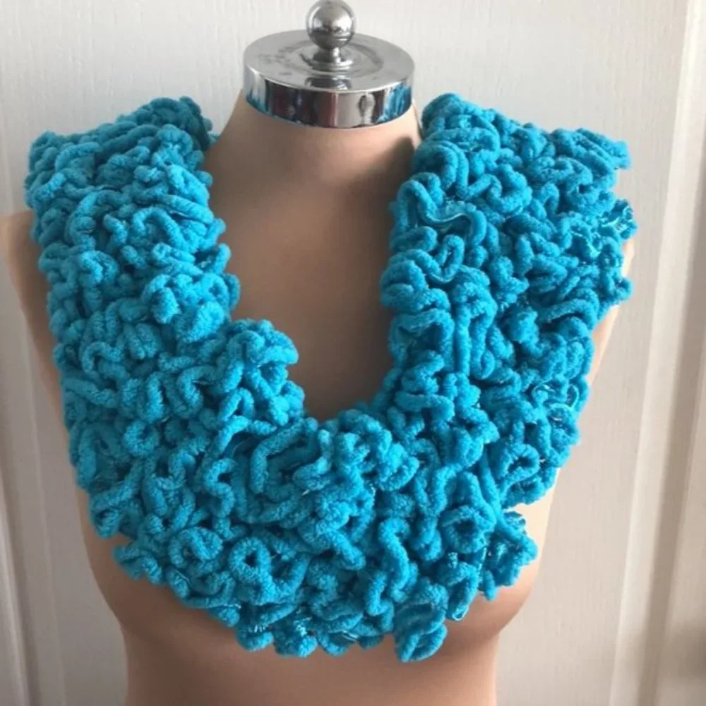 Super soft handmade knitted scarf warmer blue new